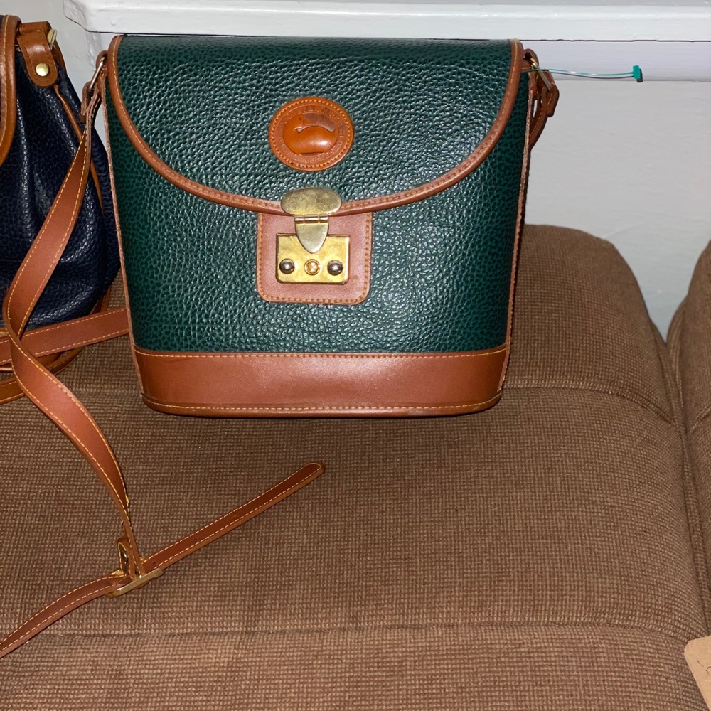 Dooney & bourke purse